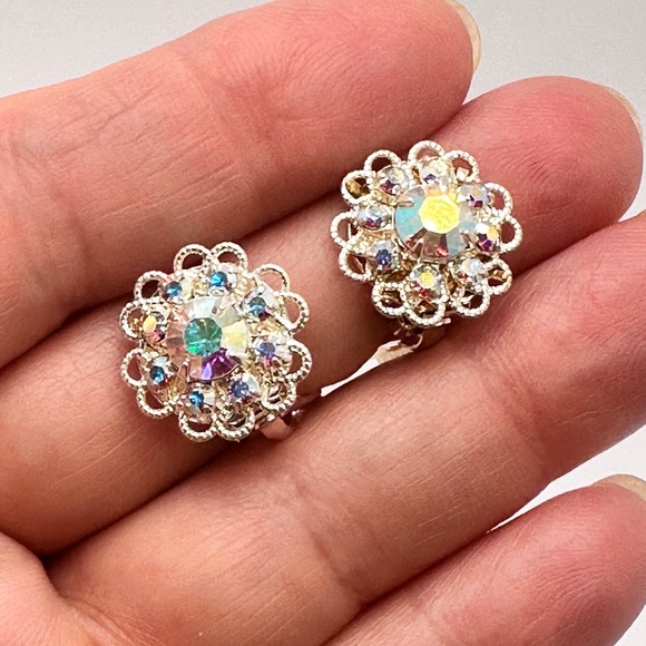 Clip-on Earrings. Last one - Picture 6 of 9